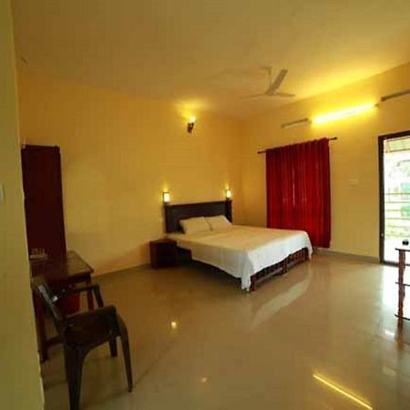 Kerala House Apartment Thekkady Bagian luar foto