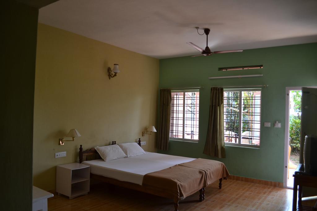 Kerala House Apartment Thekkady Bagian luar foto