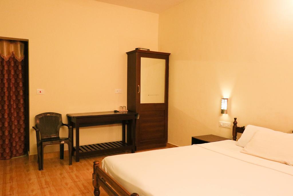 Kerala House Apartment Thekkady Bagian luar foto